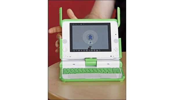 OLPC, XO, laptop, Negroponte, children, G1G1, Give one get one, Give 1 get 1, Николас Негропонте, благотворительность, дети, ноутбуки