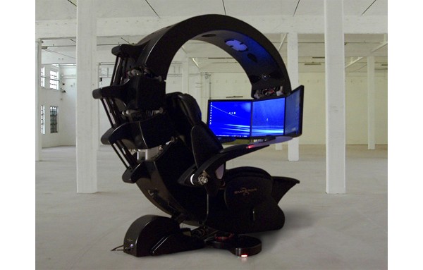 http://www.cyberstyle.ru/images2external/misc/Image/news/Gadgets_accessories/250708/novelquest_emperor.jpg.jpg