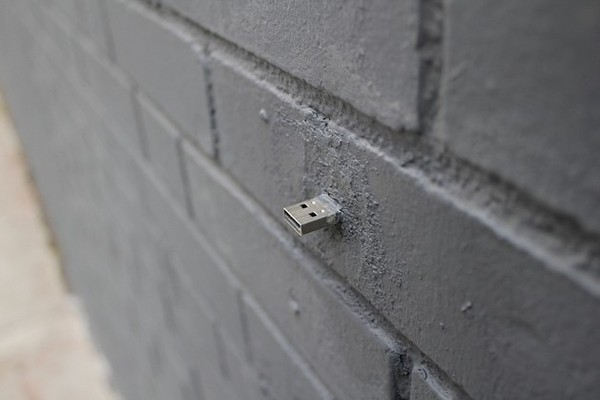 New York, Dead Drops, USB, Aram Bartholl,  , -