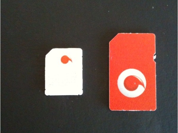 Micro SIM-  Vodafone