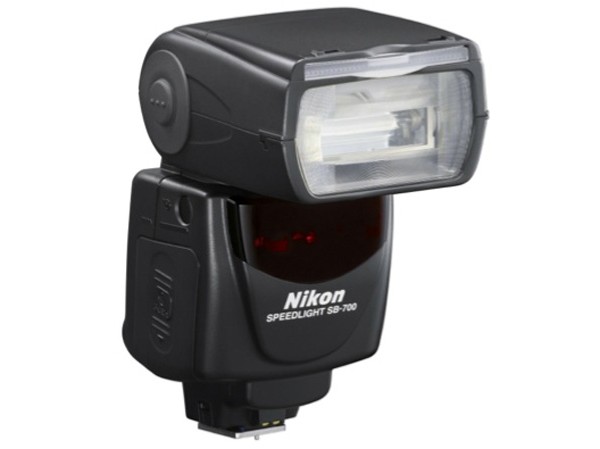 Nikon   D7000   D90  16,2     1080p