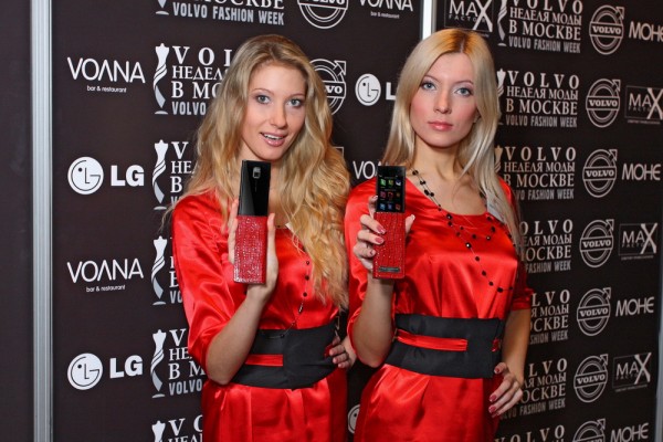 LG new Chocolate BL40 — официальный телефон Volvo-Недели моды в Москве