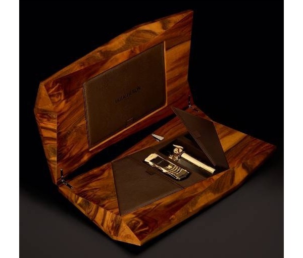 Vertu Boucheron 150