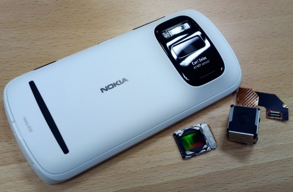 Nokia, 808 PureView, Symbian