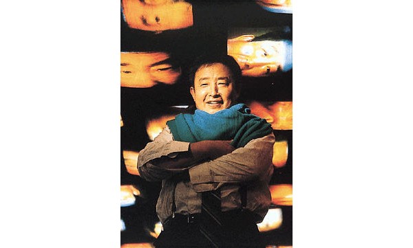    (Nam June Paik) 