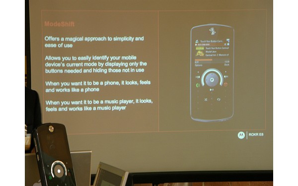  Motorola ROKR E8  : . 