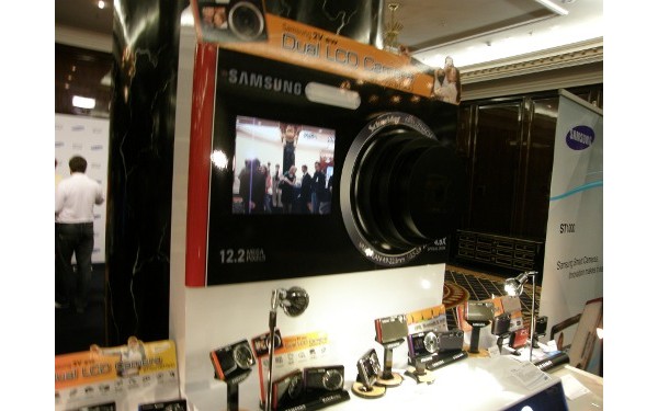 Samsung ST550