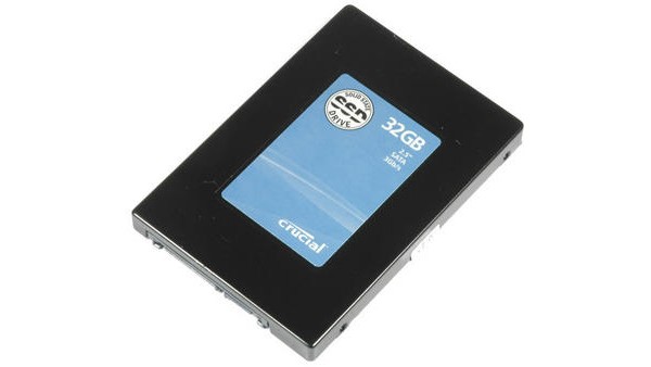 SSD_crucial_32GB