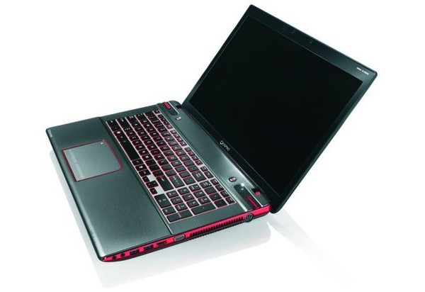 Toshiba показала игровой ноутбук Qosmio X870 с трёхмерным экраном