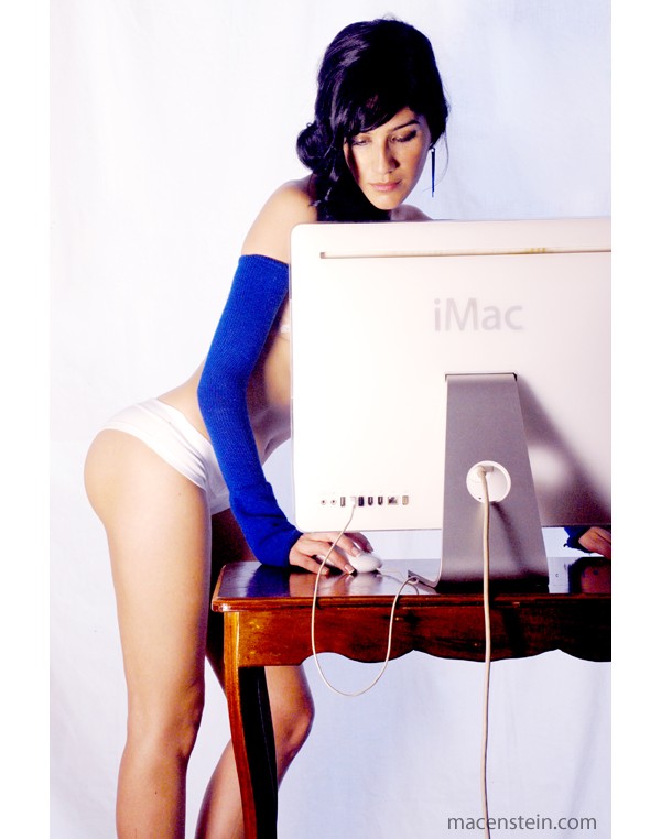 Mac-  ( 2008)