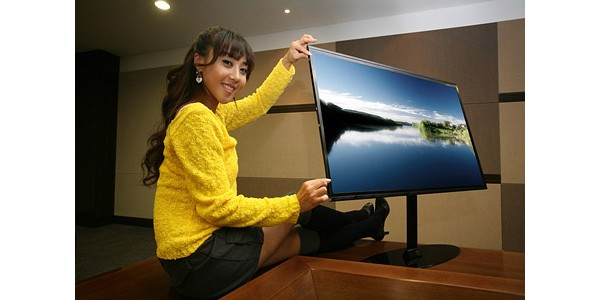 Новые ЖК-телевизоры Samsung с диагональю 40 дюймов толщиной в 1 см